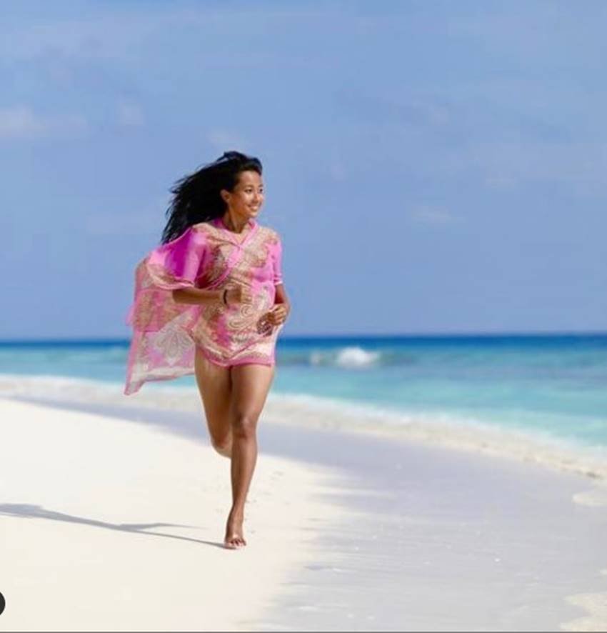 photos of Milind Usha Soman, Ankita Konwar in maldives, special moments of milind and ankita, ankita and milind soman in blue sea, seebeautiful pictures of milind soman and ankita, milind wife ankita konwar, entertainment news