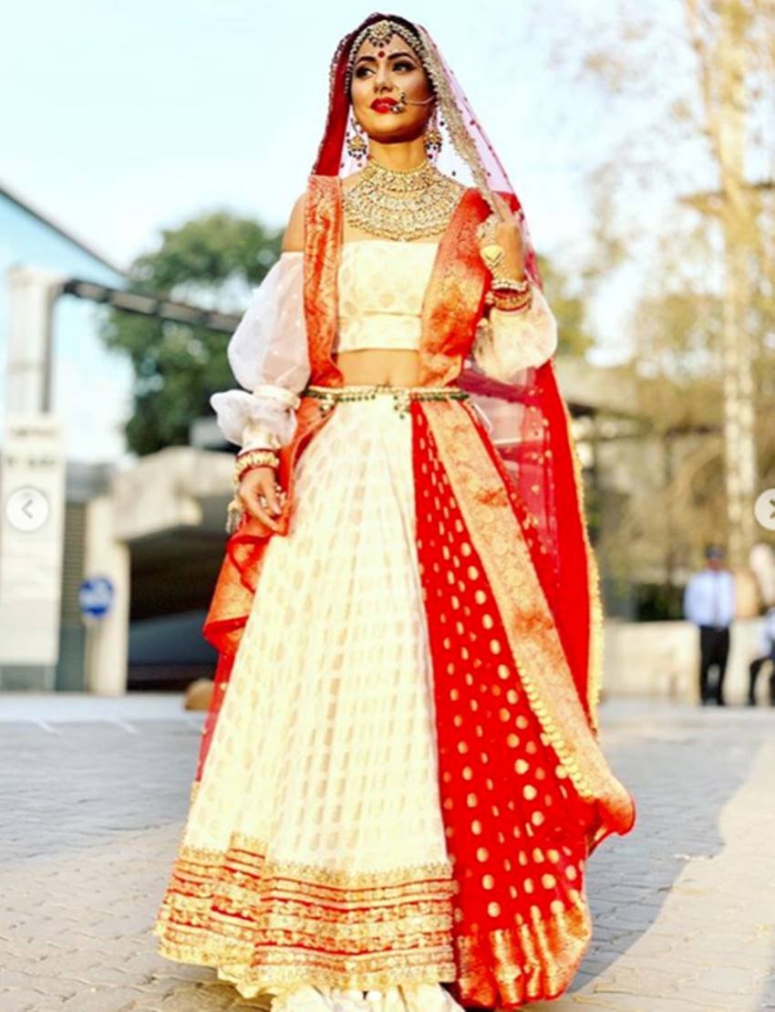 Hina khan In Bangoli bride awtaar, hina khan with a swag of komolika, komolika swag, hina khanin komolika awtar, entertainment news, hina khan, entertainment news, bigg boss ex contestant hina khan, populer actress hina khan, hina khan looking beautiful, entertainment news, bollywood news, television news