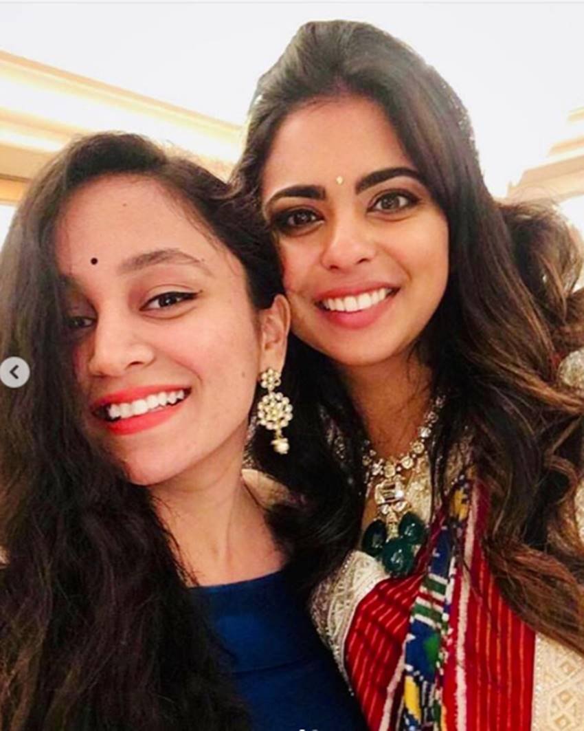 ईशा अंबानी