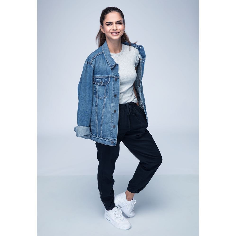 Fashion Tips,who is shaleena nathani,who is deepika padukone stylist,shaleena nathani hot,shaleena nathani,deepika padukone stylist,Deepika Padukone hot