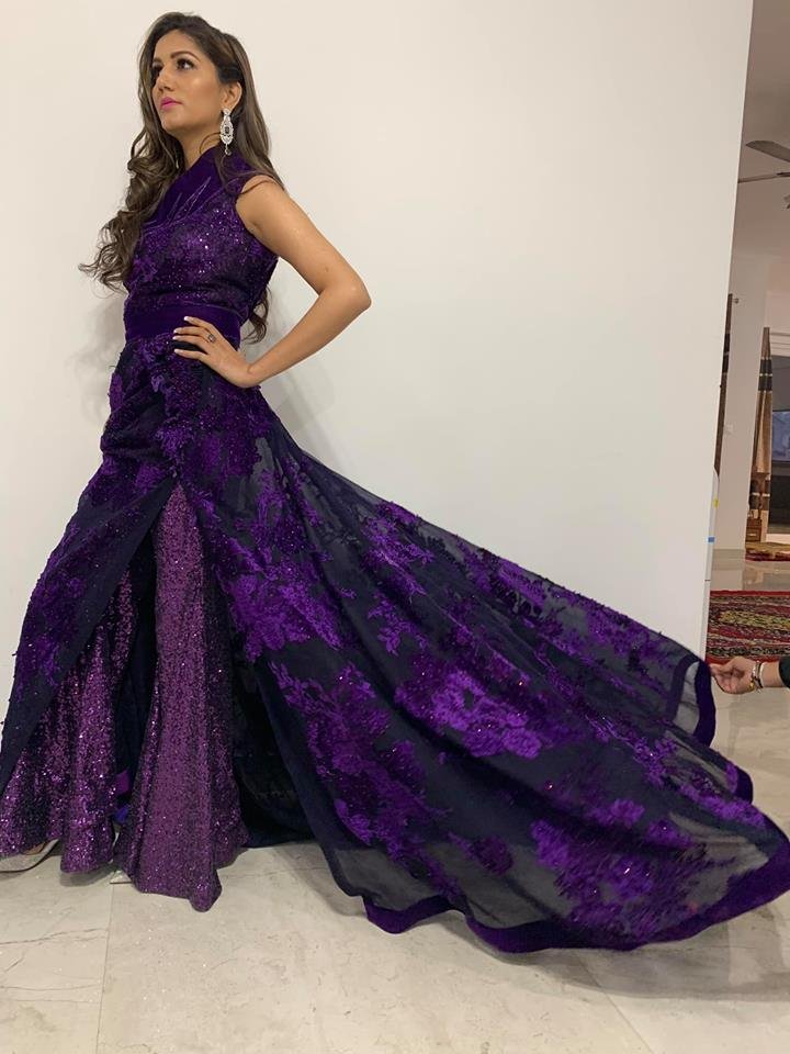 Sapna Choudhary, sapna choudhary congress, Sapna Choudhary bjp, lok sabha election, manoj tiwari, priyanka gandhi, sapna choudhary controversy, Sapna Choudhary dance videos, Sapna Choudhary latest videos, Sapna Choudhary youtube, Sapna Choudhary mathura, hema malini, Bigg Boss 11 Sapna Choudhary Income, House, Cars, Lifestyle, Family, Biography Net Worth, सपना चौधरी, Sapna Choudhary Lifestyle, Sapna Choudhary House, Sapna Choudhary Cars, Sapna Choudhary Awards, सपना चौधरी, भोजपुरी, sapna choudhary famous songs, sapna choudhary dance,
