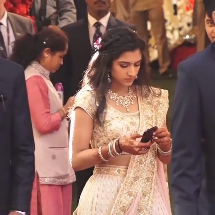 Radhika Merchant, Radhika Merchant pics, anant ambani girl friend, mukesh ambani youger son