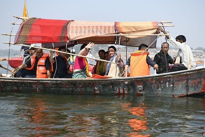 elections 2019, priyanka gandhi, priyanka gandhi, priyanka gandhi up, boat pe charcha, boat pe charcha priyanka gandhi, priyanka gandhi up campaign, bjp cec, bjp cec meet, narendra modi, rahul gandhi, priyanka gandhi in prayagraj, lok sabha election,congress, bjp, elections 2019 india, elections 2019 date, elections 2019 schedule, elections 2019 dates, lok sabha elections 2019, lok sabha election, lok sabha elections 2019 india, election news, election news today