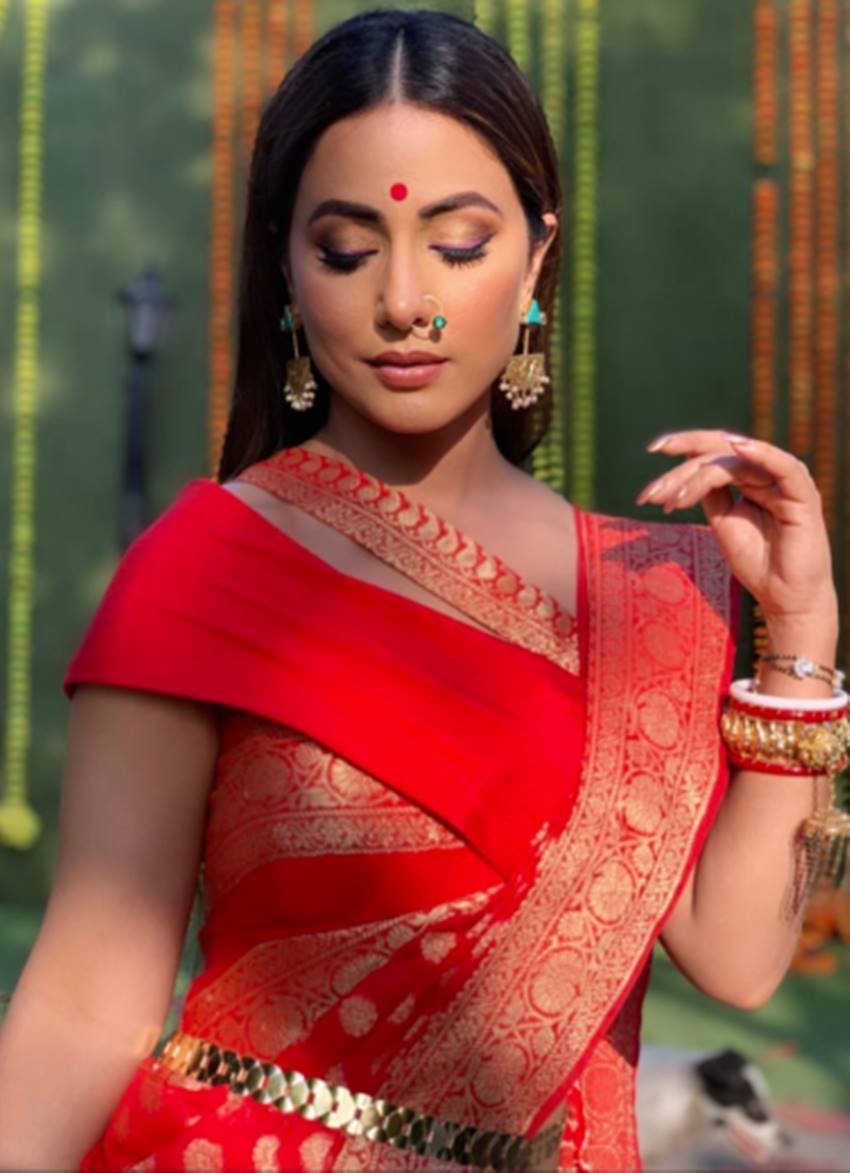 Hina khan In Bangoli bride awtaar, hina khan with a swag of komolika, komolika swag, hina khanin komolika awtar, entertainment news, hina khan, entertainment news, bigg boss ex contestant hina khan, populer actress hina khan, hina khan looking beautiful, entertainment news, bollywood news, television news