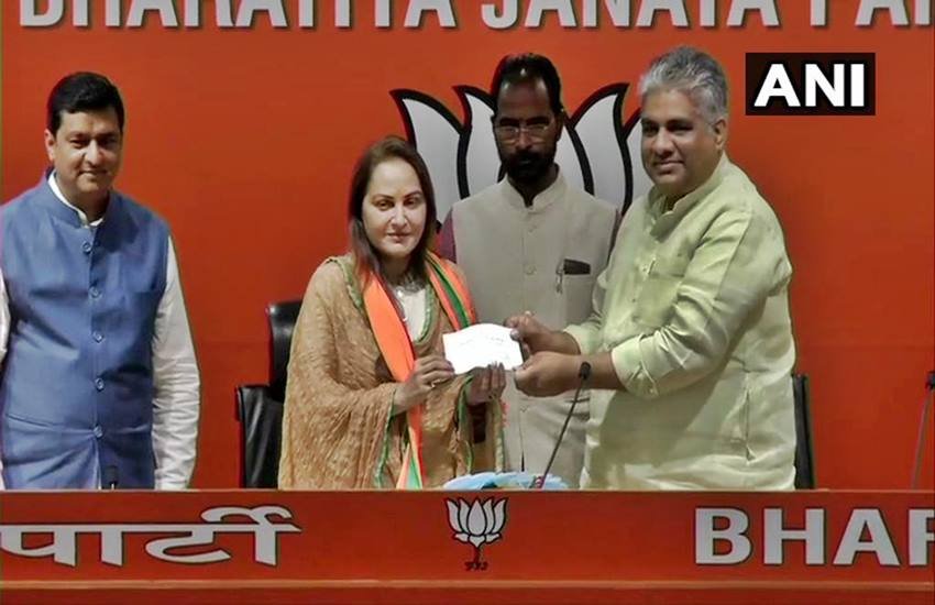 सपा छोड़कर बीजेपी का दामन थामने वाली जयाप्रदा, फोटो सोर्स- ANI