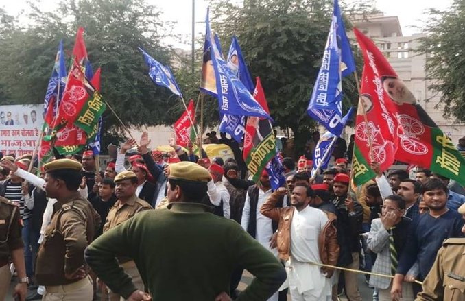 Lok Sabha Election 2019: यूपी की 47 लोकसभा सीटों पर यादव, मुस्लिम और दलित समीकरण मजबूत, BJP के लिए मुश्किल है सपा-बसपा के किले को भेद पाना