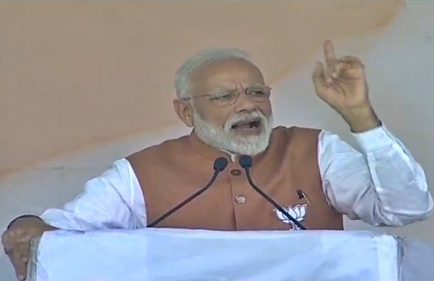मेरठ में पीएम नरेन्द्र मोदी, फोटो सोर्स- ट्विटर (BJP4India)