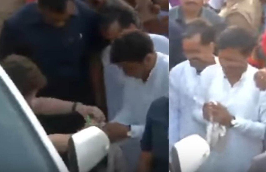 lok sabha, lok sabha election, lok sabha election 2019, lok sabha election 2019 schedule, lok sabha election date, lok sabha election 2019 date, लोकसभा चुनाव, लोकसभा चुनाव 2019, chunav, lok sabha chunav, lok sabha chunav 2019 dates, lok sabha news, election 2019, election 2019 news, priyanka gandhi vadra, ayodhya, up, congress, supporter, blood, dressing, medicine, video, hindi news