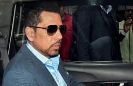 Hindi News, Hindi Samachar, Hindi News Today, Breaking News Headlines, ABP Hindi news, Aaj Tak News in Hindi Today 2019: 2019 elections Latest News, India Pakistan Live News, congress candidates list news: ED grills Congress Leader Priyanka Gandhi's Husband Robert Vadra in Money Laundering Case - Hindi News Today, 08 March 2019: मनी लॉन्ड्रिंग मामले में ED ने की रॉबर्ट वाड्रा से सात घंटे पूछताछ