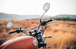 Royal Enfield: ‘स्लिम बुलेट’ में स्लिपर क्लच जैसा सेफ्टी फीचर, एक्सिडेंट से यूं बचाएगा