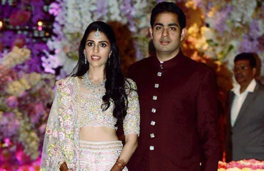 Akash ambani and shloka mehta wedding, akash mehta, shloka mehta, akash ambani latest news, akash ambani and shloka mehta, mukesh ambani, nita ambani, isha ambani, akash ambani wedding, मुकेश अंबानी, नीता अंबानी, आकाश अंबानी, श्लोका मेहता