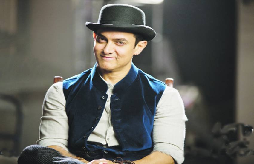 बेटे जुनैद को फिल्मों में उतारने की योजना को लेकर आमिर खान का कहना है कि जुनैद मेरे जैसा ही है। मैं स्वावलंबी रहा और अपने हिसाब से चलता रहा हूं। इसी तरह जुनैद ने कभी मुझसे नहीं कहा कि मैं उसके लिए फिल्में बनाऊं। जुनैद को फिल्मों से ज्यादा थियेटर पंसद है। वह अपना रास्ता खुद तय करेगा।