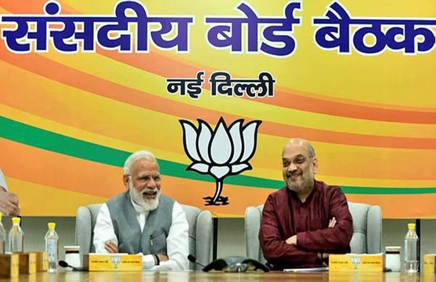 भाजपा संसदीय बोर्ड की बैठक के दौरान भाजपा अध्यक्ष अमित शाह और प्रधानमंत्री नरेंद्र मोदी। (Photo: PTI)