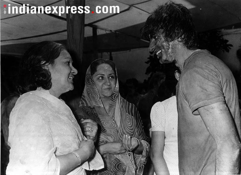 holi photos, bollywood holi pics, holi 2018 images, bollywood holi photos, bollywood holi pics, holi, holi bollywood, amitabh bachchan holi, raj kapoor holi,