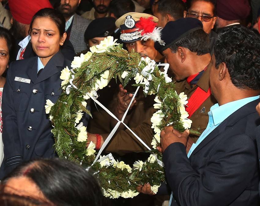 Wing commander siddarth, budgam chopper, chandigarh residence, chopper crash, Wing commander arti singh