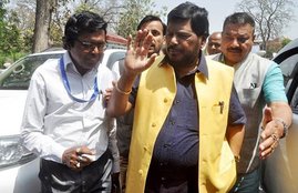 lok sabha, lok sabha election, lok sabha election 2019, lok sabha election 2019 schedule, lok sabha election date, lok sabha election 2019 date, लोकसभा चुनाव, लोकसभा चुनाव 2019, chunav, lok sabha chunav, lok sabha chunav 2019 dates, lok sabha news, election 2019, election 2019 news, Hindi news, news in Hindi, latest news, today news in Hindi, RPI, NDA minister, contest election, Maharashtra