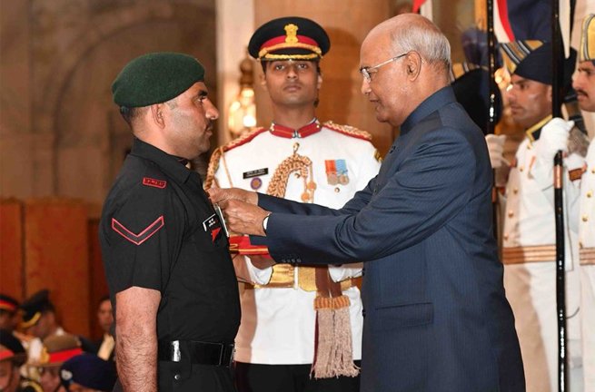 president ramnath kovid presents gallantry awards, Kirti Chakra, Gallantry awards, india News, india News in Hindi, Latest india News, india Headlines, भारत समाचार, indian army, indian navy, CRPF