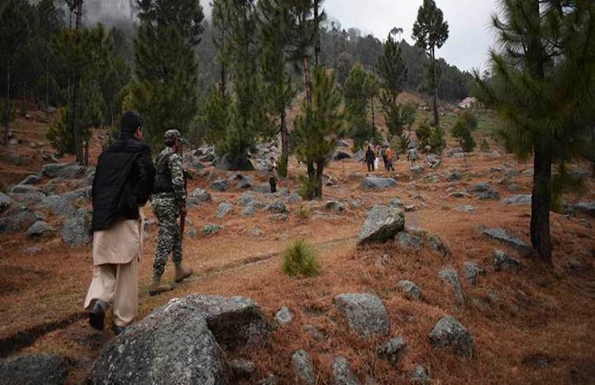 भारतीय वायुसेना ने पाकिस्तान के बालाकोट में 26 फरवरी को एयरस्ट्राइक किया था। ( फोटोः एपी/पीटीआई)