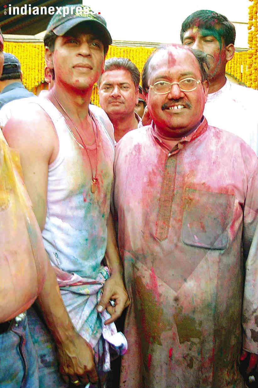 लेकिन 2008 में हुए आतंकी हमले के बाद से अमिताभ अपने घर पर होली पार्टी नहीं मनाते।