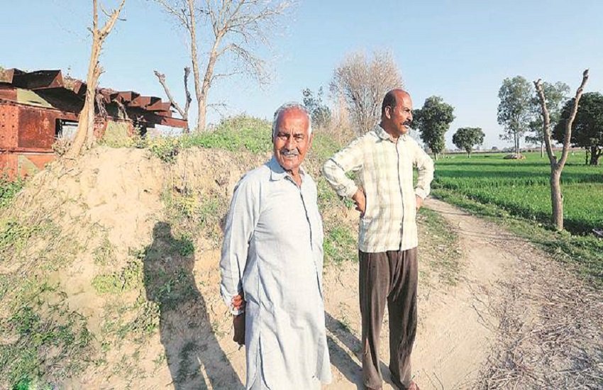 चानना कोठे गांव निवासी उजागर राम और रोशन लाल (picture credit indian express)
