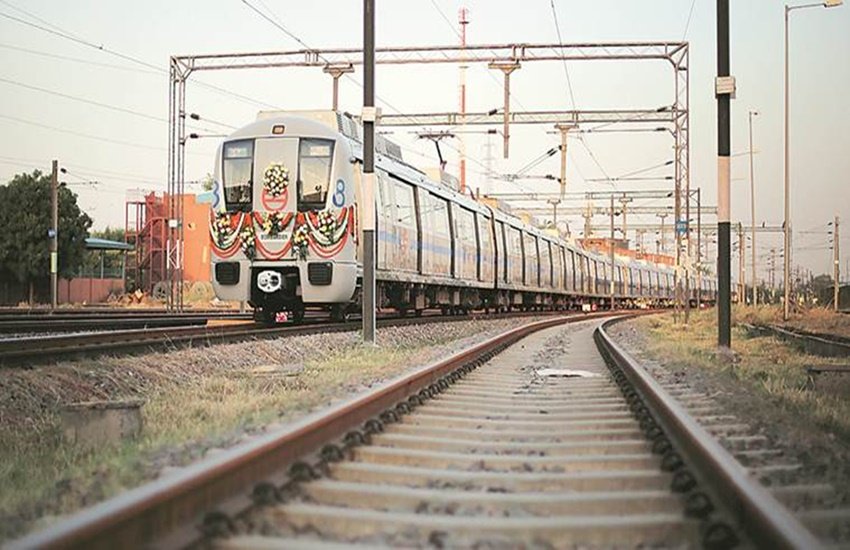 दिल्ली मेट्रो रेल (फोटो सोर्स : इंडियन एक्सप्रेस)