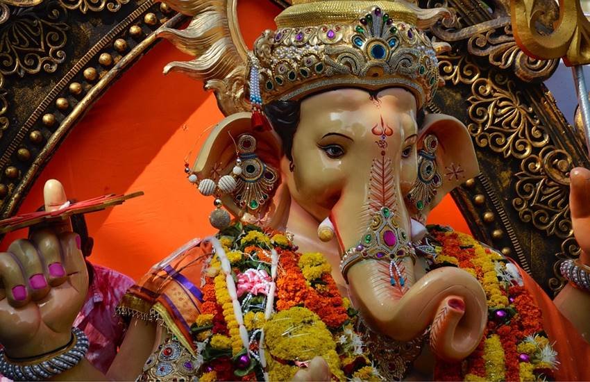 ganesh, lord ganesh, vastu shastra, vastu tips, vastu advice, main gate of house, ganesha mantra, ganesh ji, ganesha mantra, mantra for ganesha, ganesha beej mantra, ganesh worship method, ganesh pooja vidhi, religion news