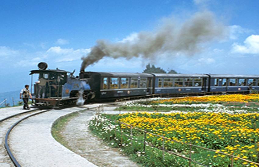 Guwahati Tour Package 2019, Indian Railways Tour package, Guwahati Tour Package, IRCTC New Feature, Online Reservation Chart, IRCTC, Reservation Chart, Online, TTE, Vacant Seats, Trains, Indian Railways, Reserved Charts, Online, Passengers, Status, Booking, Tickets, Railway Minister, Piyush Goyal, IRCTC News, Utility News, Hindi News