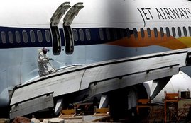 Jet Airways, SBI, Crisis, salary, airline, government, Aviation, Boeing, Aviation minister, Suresh Prabhu, Hindi news, news in Hindi, latest news, today news in Hindi