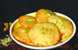 दाना-पानी: होली के पकवान