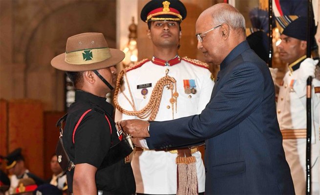 president ramnath kovid presents gallantry awards, Kirti Chakra, Gallantry awards, india News, india News in Hindi, Latest india News, india Headlines, भारत समाचार, indian army, indian navy, CRPF