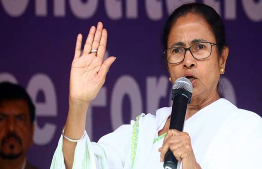पश्चिम बंगाल की मुख्यमंत्री ममता बनर्जी। फोटो सोर्स : इंडियन एक्सप्रेस पश्चिम बंगाल की मुख्यमंत्री ममता बनर्जी। फोटो सोर्स : इंडियन एक्सप्रेस
