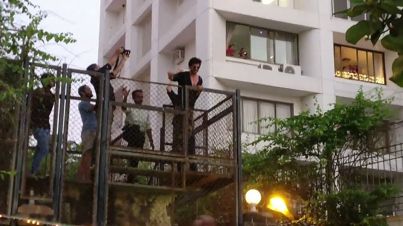 Mukesh Ambani, Nita Ambani, Antilia, Anil Ambani, Tina Ambani, Abode, Isha Ambani, Anand Piramal, Gulita, Rata Tata, Tata House, Gautam Singhania, JK House, Amitabh Bachchan, Jalsa, Shah Rukh Khan, Mannat, Cyrus Poonawalla, Lincoln House, Kumar Mangalam Birla, Jatia House, Aashirwad, Aamir Khan, Freeda Apartments, Rana Kapoor, expensive houses, expensive houses in Mumbai, Mumbai celebs, Mumbai costly houses, costly houses in Mumbai
