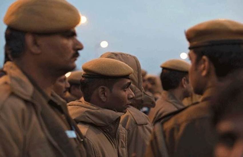 UP Police SI Result: रिजल्ट चेक करने के लिए सबसे पहले यूपीपीआरपीबी की अधिकारिक वेबसाइट www.uppbpb.gov पर जाना होगा। (प्रतीकात्मक तस्वीर) UP Police SI Result: रिजल्ट चेक करने के लिए सबसे पहले यूपीपीआरपीबी की अधिकारिक वेबसाइट www.uppbpb.gov पर जाना होगा। (प्रतीकात्मक तस्वीर)