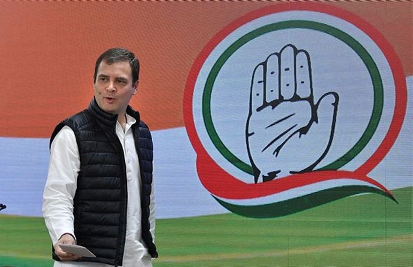 उत्तराखंड के देहरादून में रैली को संबोधित करते कांग्रेस अध्यक्ष राहुल गांधी। (Photo: Twitter@INCIndia) उत्तराखंड के देहरादून में रैली को संबोधित करते कांग्रेस अध्यक्ष राहुल गांधी। (Photo: Twitter@INCIndia)