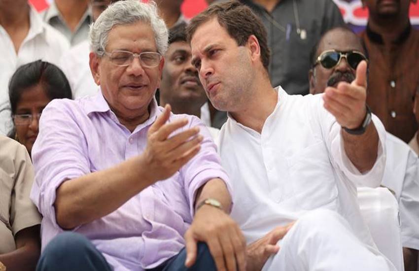 माकपा के महासचिव सीताराम येचुरी और कांग्रेस अध्यक्ष राहुल गांधी
(फोटो सोर्स : Express File Photo)