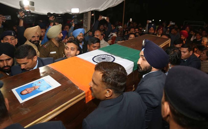 Wing commander siddarth, budgam chopper, chandigarh residence, chopper crash, Wing commander arti singh