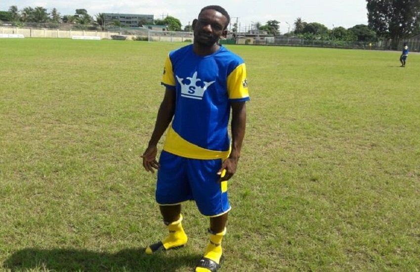 player, Gabonese first division, Herman Tsinga, died during a Football Match, Footballer, Football, Gabon, VIDEO