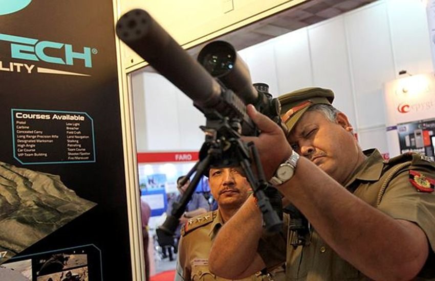 Indian Army, Pakistan, Post, new sniper rifle, LOC, Jammu and Kashmir, Jammu, Kashmir, Ceasefire, Ceasefire violation, Northern Command, Hindi news, news in Hindi, latest news, today news in Hindi Indian Army, Pakistan, Post, new sniper rifle, LOC, Jammu and Kashmir, Jammu, Kashmir, Ceasefire, Ceasefire violation, Northern Command, Hindi news, news in Hindi, latest news, today news in Hindi