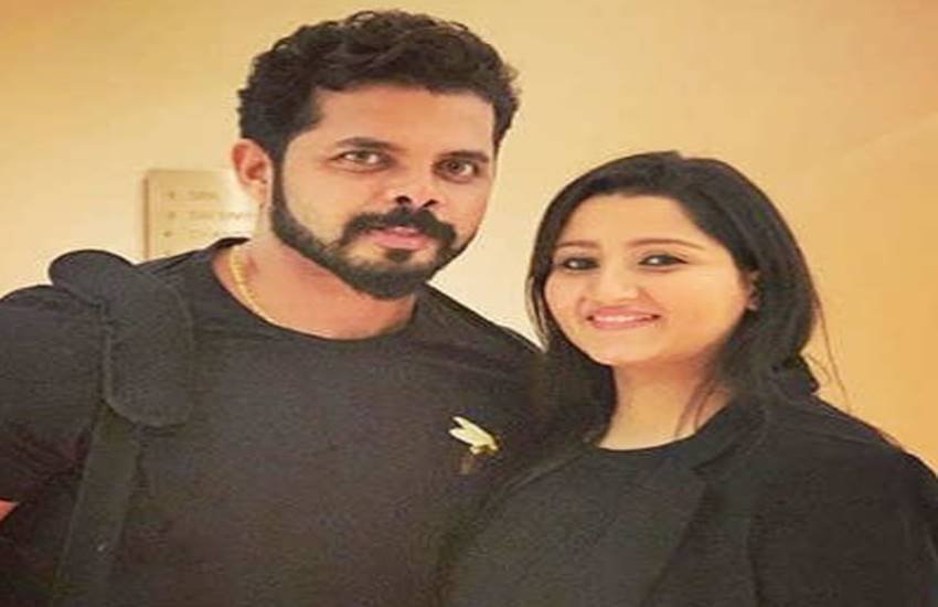 वाइफ भुवनेश्वरी के साथ श्रीसंत। (फोटो सोर्स- इंस्टाग्राम)