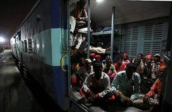IRCTC: होली के बाद वापसी के लिए ट्रेनों में सीट नहीं, देखें कैंसिल गाड़‍ियों की लिस्‍ट