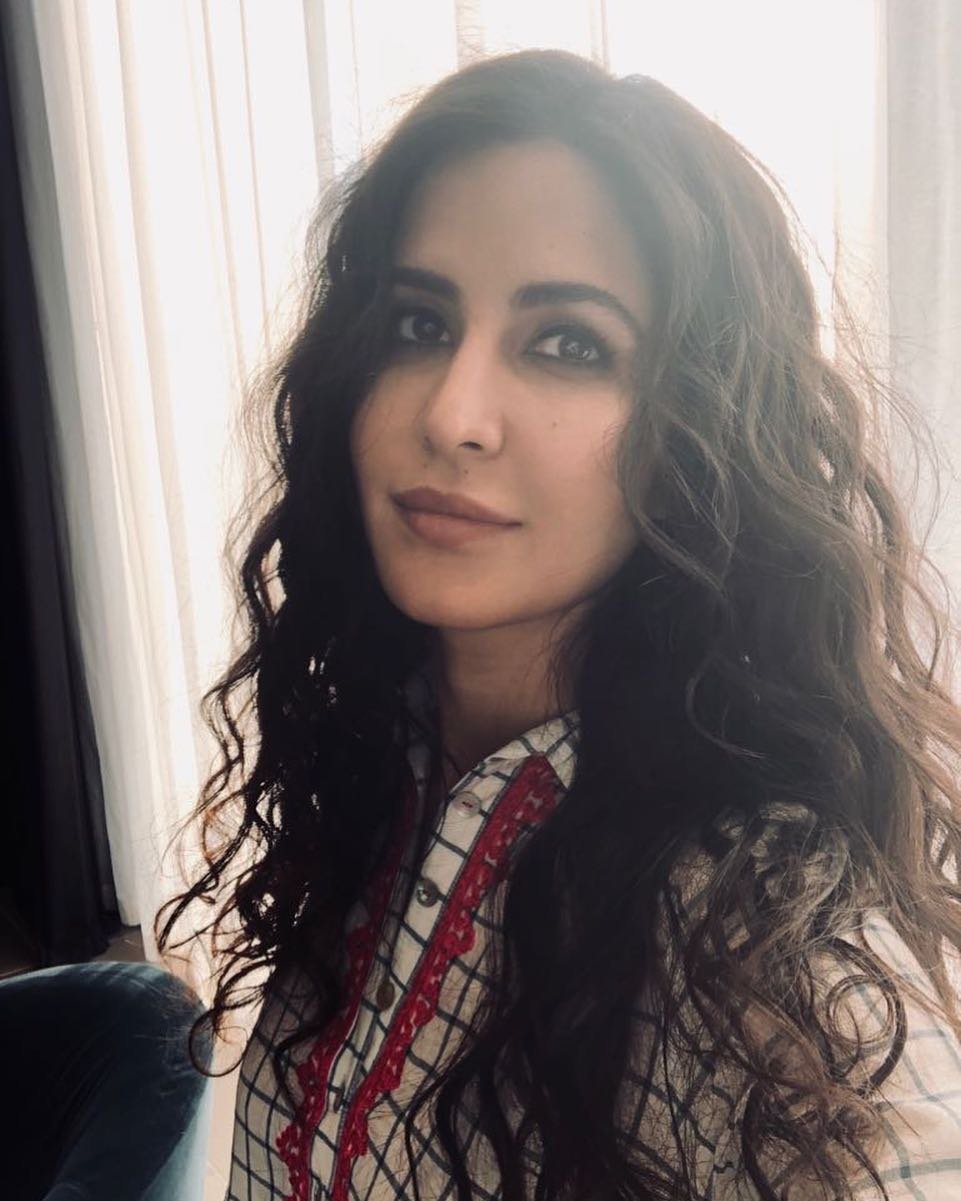 कटरीना कैफ, कटरीना कैफ नई तस्वीर, कटरीना कैफ इंस्टाग्राम पोस्ट, कटरीना कैफ की बचपन की तस्वीर, Katrina Kaif, Katrina Kaif New Post, Katrina Kaif New Pictures, Instagram Post, Katrina Kaif Childhood Picture, Katrina Kaif New Post