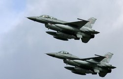 अमेरिकी मैगजीन का दावा- पाकिस्तान के पास सुरक्षित हैं सभी F-16 विमान, किसी को नुकसान नहीं पहुंचा