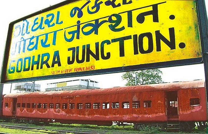गोधरा के मुसलमान अब दंगों को भूल विकास चाहते हैं। (Express Photo) गोधरा के मुसलमान अब दंगों को भूल विकास चाहते हैं। (Express Photo)
