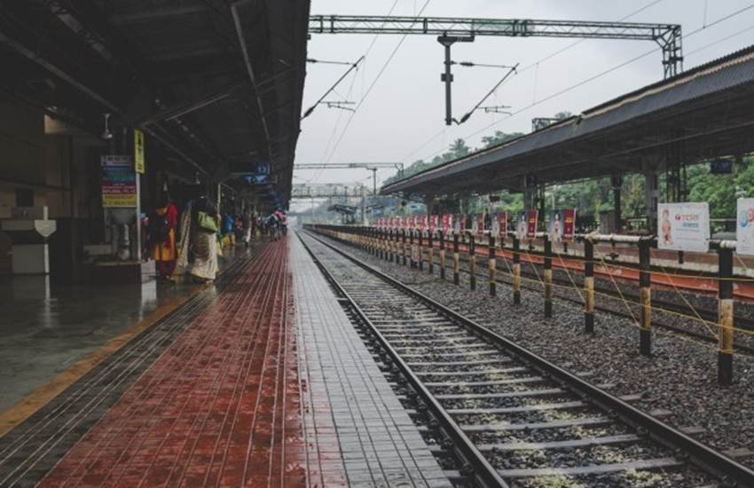 IRCTC, Indian Railway Catering and Tourism Corporation, IRCTC Cancelled Trains, Indian Railways, Indian Railways Cancelled Train, Cancelled Trains List, Indian Railways News, India News, National News, Hindi News