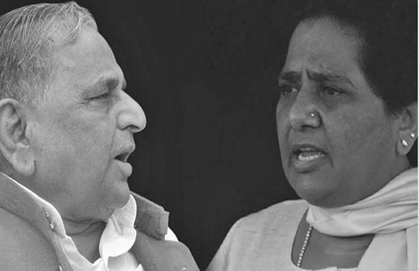 मुलायम सिंह यादव और मायावती, फोटो सोर्स- इंडियन एक्सप्रेस
