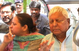 lalu yadav, lalu prasad yadav, lalu yadav photo, misa bharti
