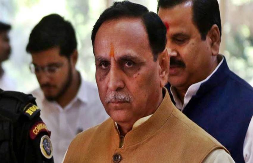 गुजरात के सीएम विजय रूपाणी, फोटो सोर्स- इंडियन एक्सप्रेस