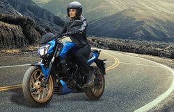 2019 Bajaj Dominar 400 नए पावरफुल इंजन के साथ हुई लांच, जानिए पहले से कितनी बदली है बाइक