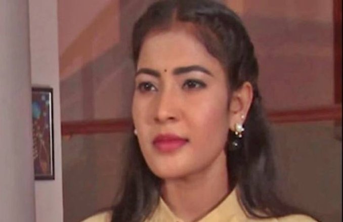 पेड़ से कार टकराने के बाद तेलुगू टीवी की 2 अभिनेत्रियों ने गंवाई जान, शूटिंग से लौटते वक्त हुआ हादसा