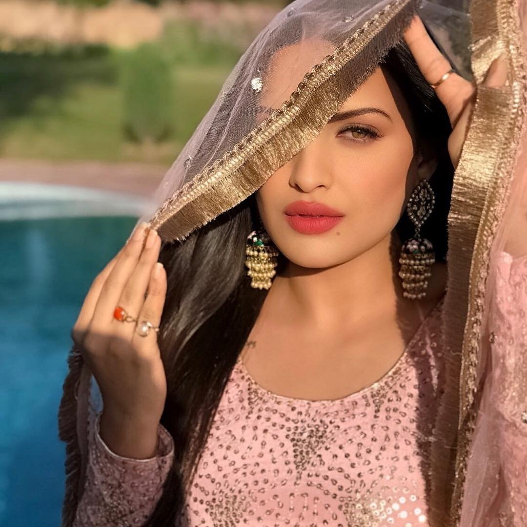 जाबी फिल्म्स, पंजाबी फिल्म एक्ट्रेसेज, सरगुन मेहता, नीरू बाजवा, सोनम बाजवा, मैंडी ठक्कर, हिमांशी खुराना, पॉलीवुड, Punjabi films, pollywood, Punjabi film actresses, Sargun Mehta, Neeru Bajwa, Sonam Bajwa, Mandy Takhar, Himanshi Khurana,Top Punjabi film actresses, Punjabi heroine"